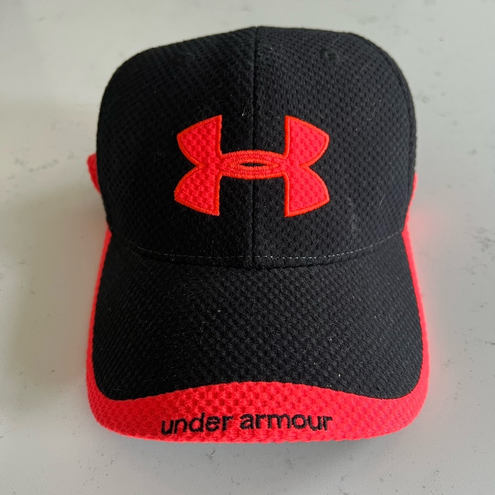 Under Armour women’s ball cap